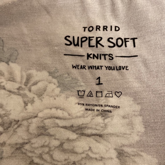 Torrid cold Shoulder Short Sleeve Shirt - Picture 5 of 5